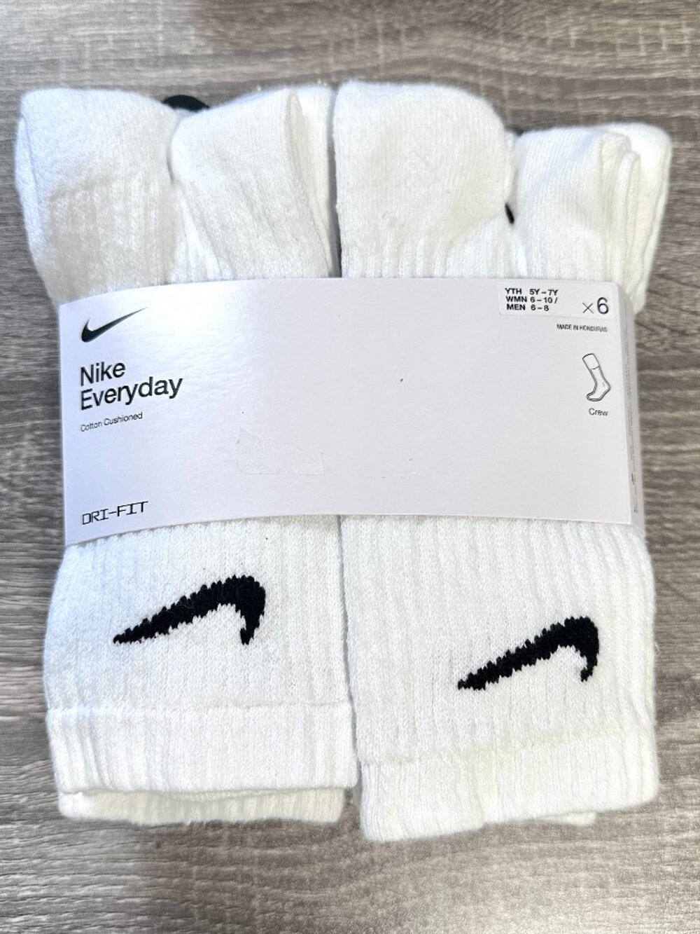 Nike Everyday Cushioned Crew Socks 6-Pair White M (Men 6-8 women6-10) 67%Cotton